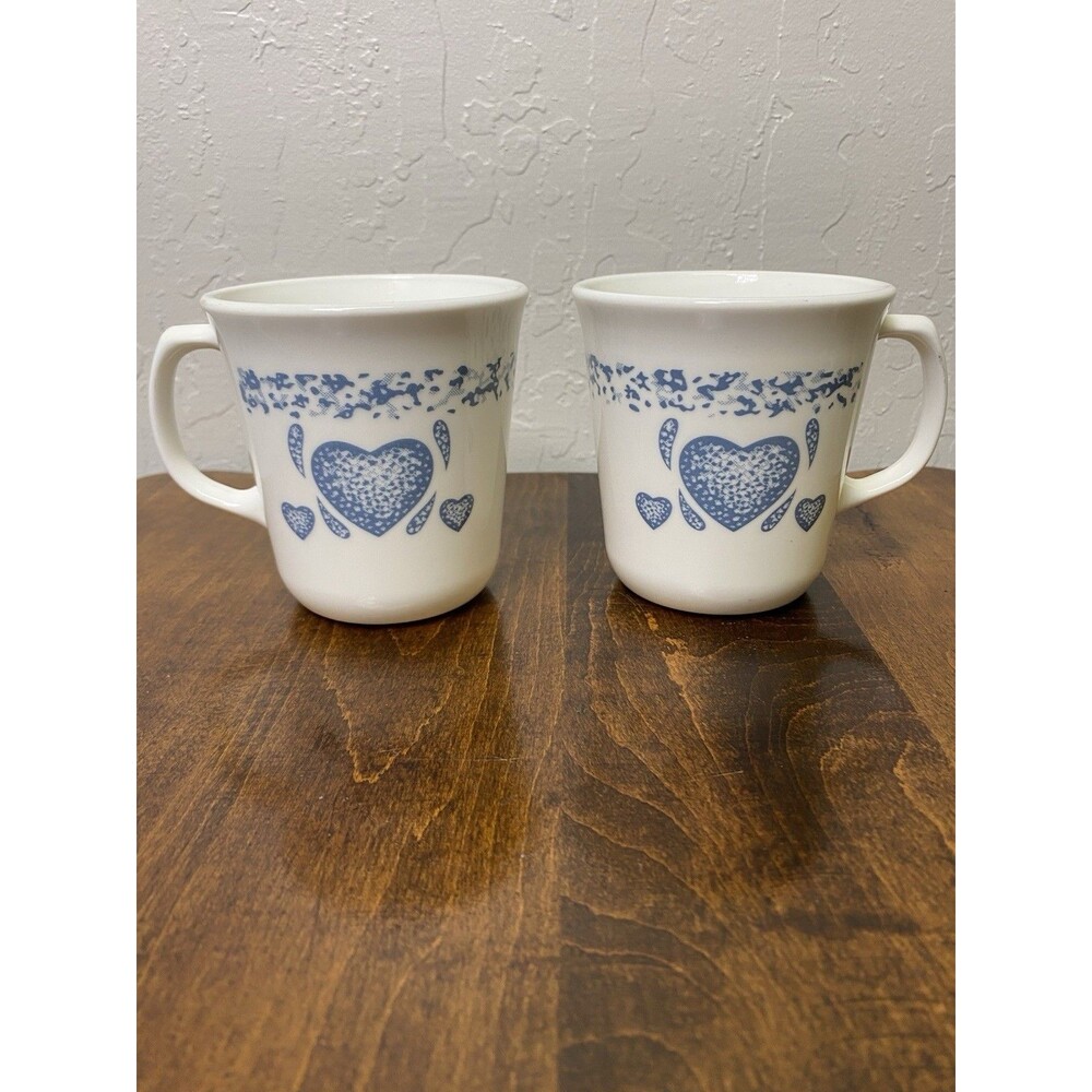 Vintage Corning Corelle Blue Hearts Mugs Set of 2 spongeware Coffee Cups USA